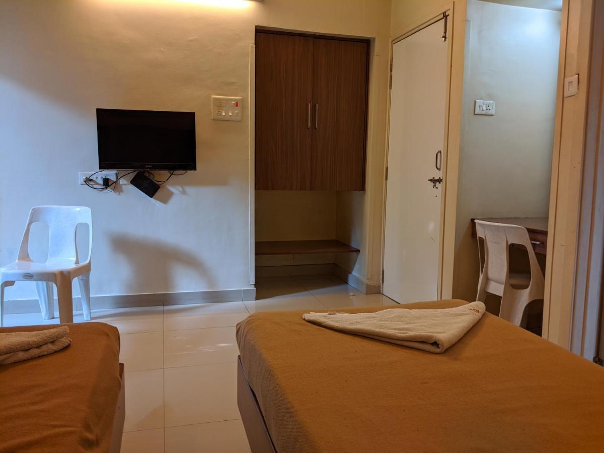 Suryavilla Hotel Púna Kültér fotó